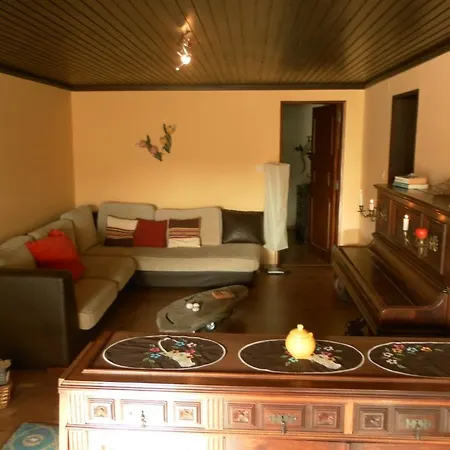 Lemon Tree Hostel *