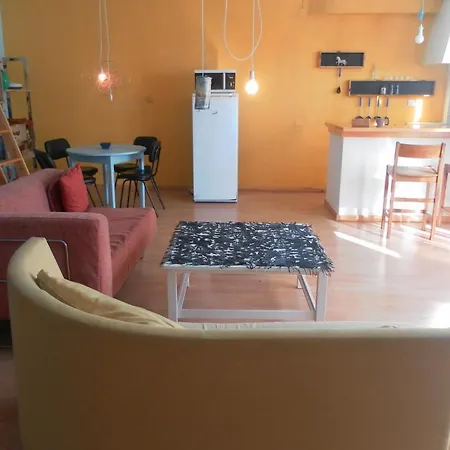 Hostel Lemon Tree *